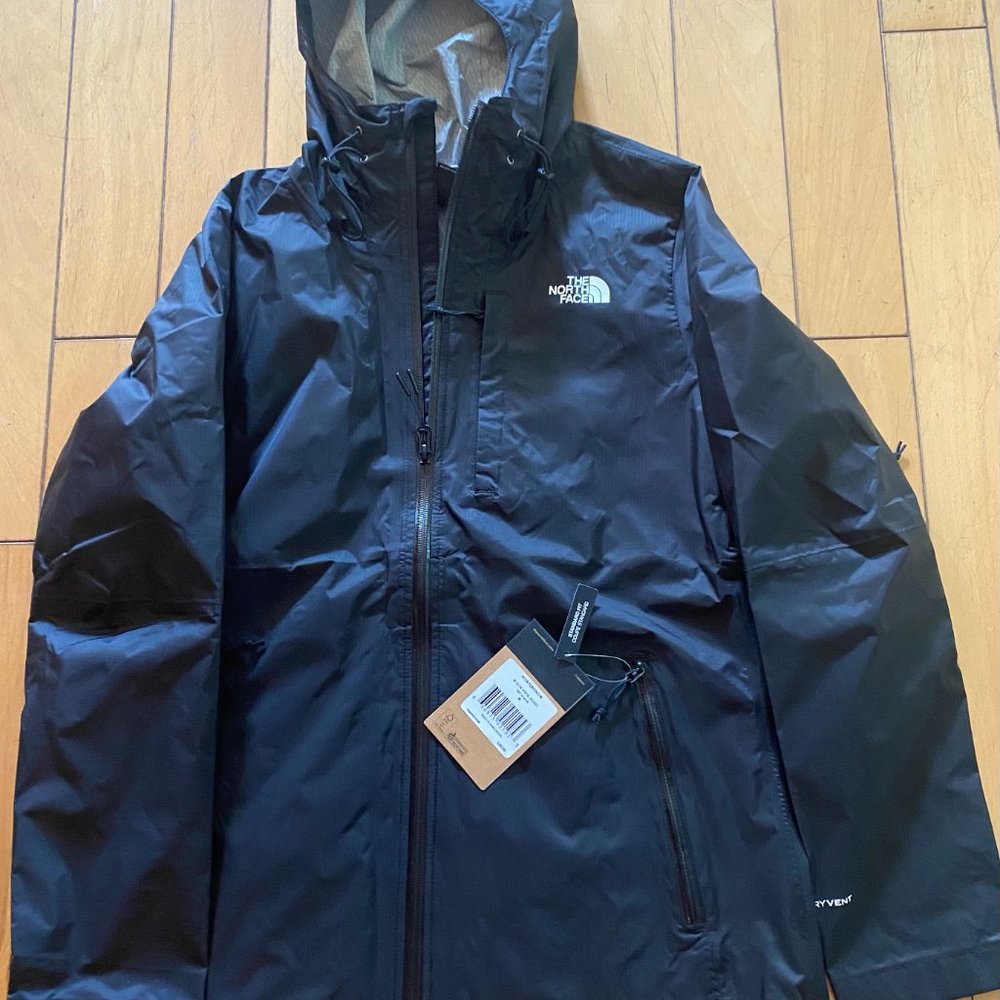 Women's (M) North Face Rain Jacket